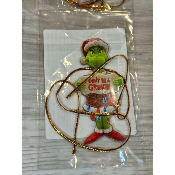 Grinch Whoville Christmas tree ornaments, bundle of 7 - Picture 6 of 9